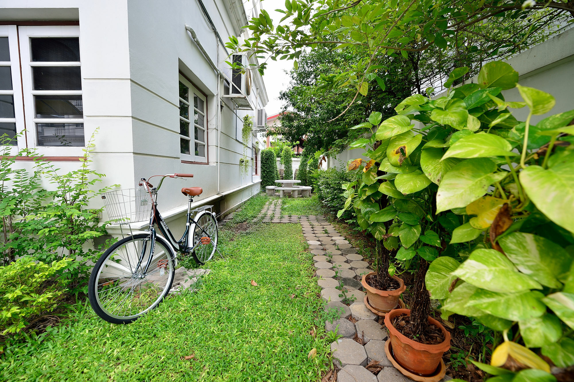 Lost And Found Bed And Breakfast Bangkok Exterior foto